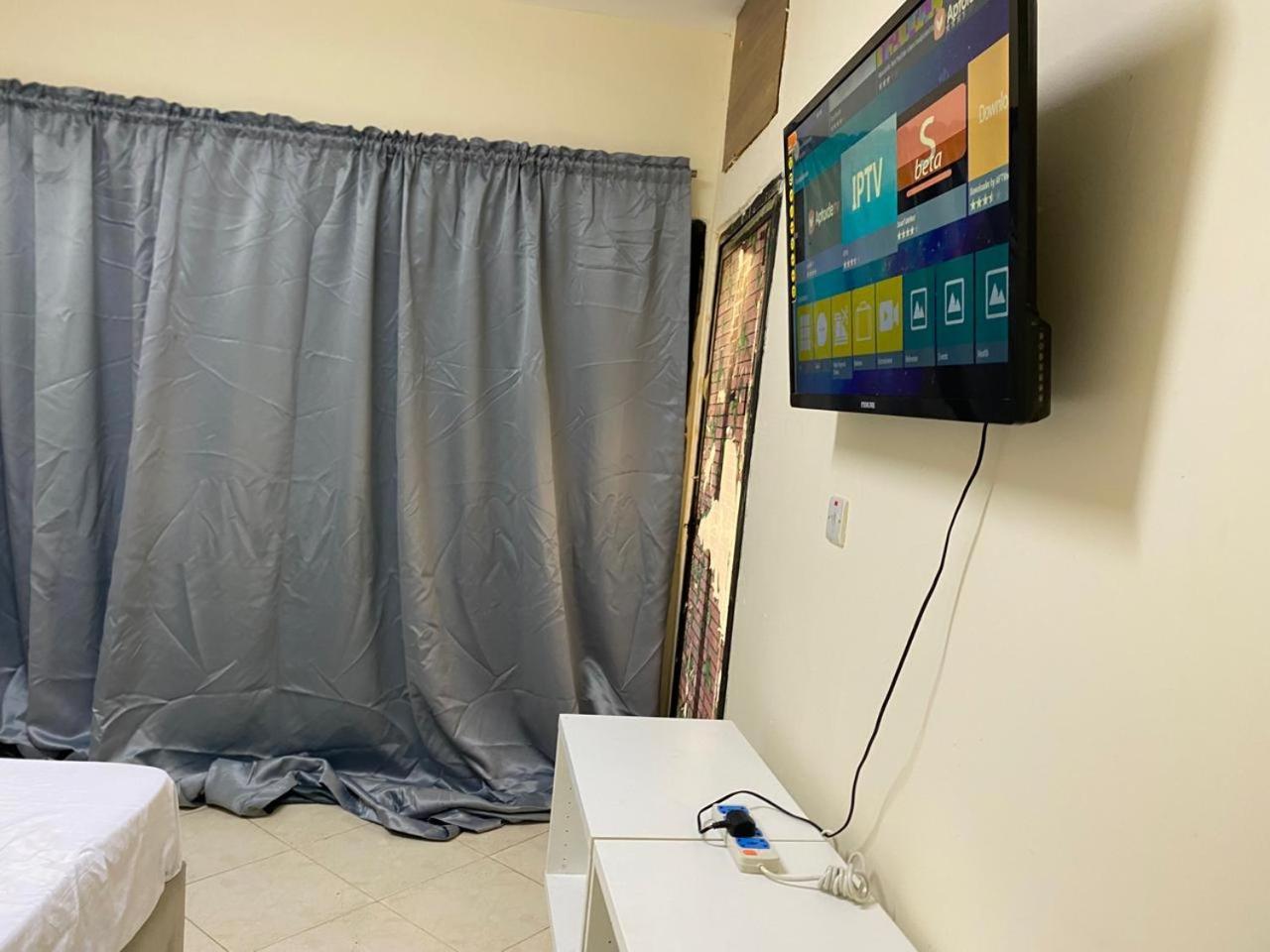 Provis For Family Apartment ชาร์จาห์ ภายนอก รูปภาพ